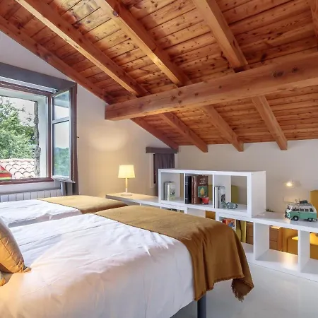 Tranquilidad En La Reserva De Urdaibai Canala